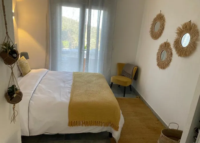 别墅 Azura, Vue Panoramique Et Proche A Santa Giulia, Piscine Chauffee 维琪奥港