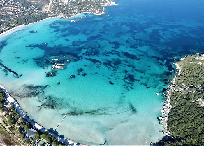 别墅 Azura, Vue Panoramique Et Proche A Santa Giulia, Piscine Chauffee 维琪奥港