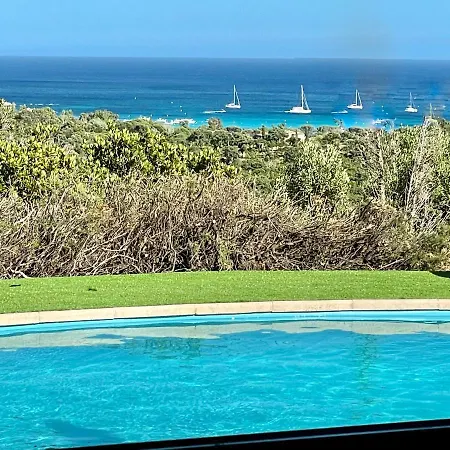 Azura, Vue Panoramique Et Proche à Santa Giulia, Piscine Chauffée
